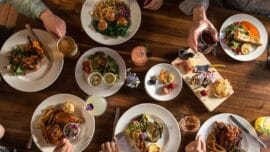F&B là gì? 5 thông tin cần biết về ngành F&B F&B là gì? 5 thông tin cần biết về ngành F&B