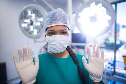 Lợi ích khi có chứng nhận hợp chuẩn găng tay cao su y tế